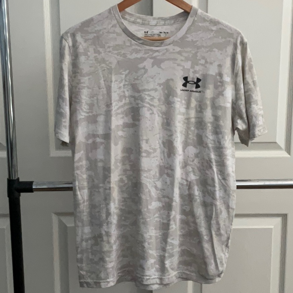 Under Armour Heat Gear shirt